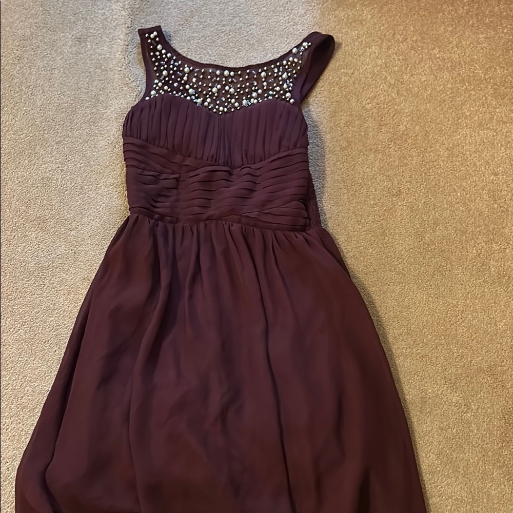 Size 3 Speechless Elegant Burgundy Sleeveless Dress with Embellished Neckline